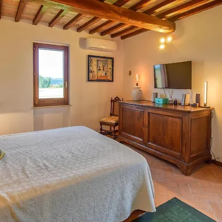 6 Bedroom Beautiful In