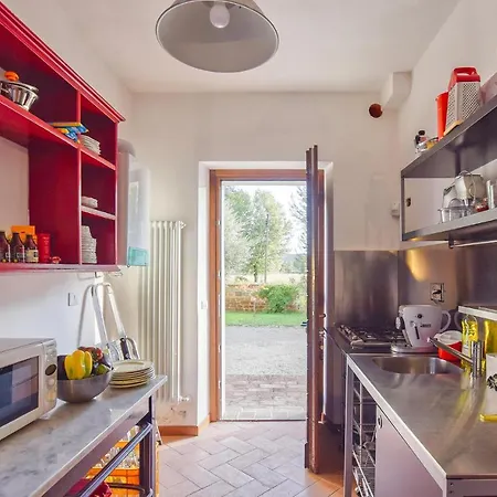 6 Bedroom Beautiful In