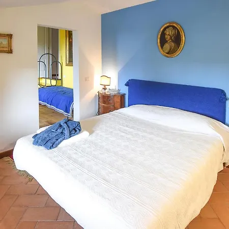 Nyaraló 6 Bedroom Beautiful In