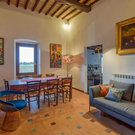 6 Bedroom Beautiful In Nyaraló *