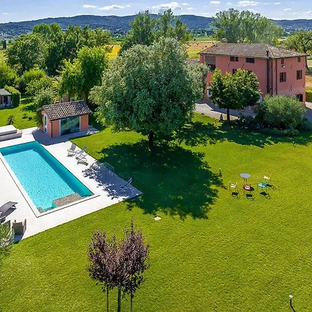 6 Bedroom Beautiful In Nyaraló